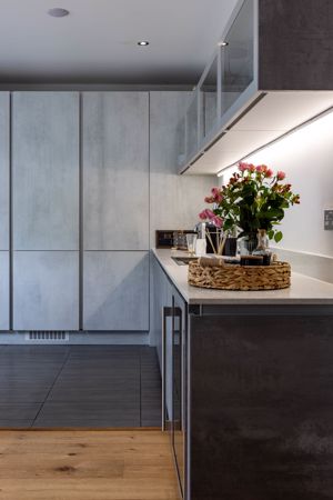 Kitchen- click for photo gallery